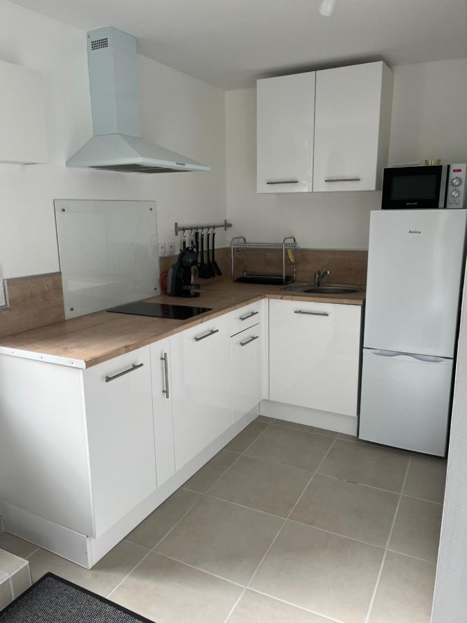 Glomel La Petite Maison De Kerguiniou מראה חיצוני תמונה